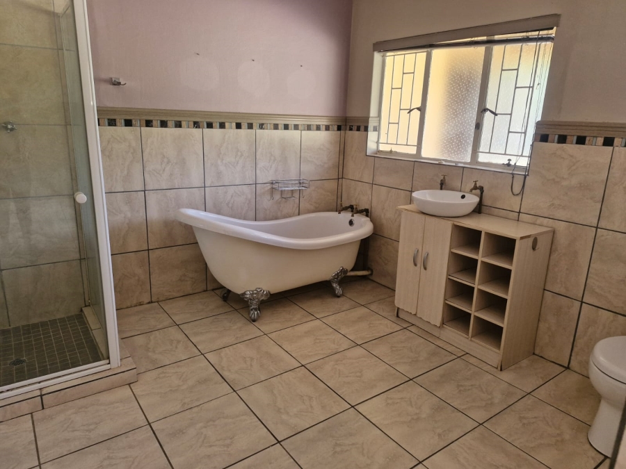 2 Bedroom Property for Sale in Keidebees Northern Cape